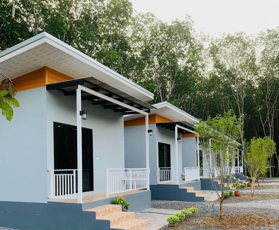 Suanvadee Resort สวนวดี รีสอร์ท Don Sak Exterior foto