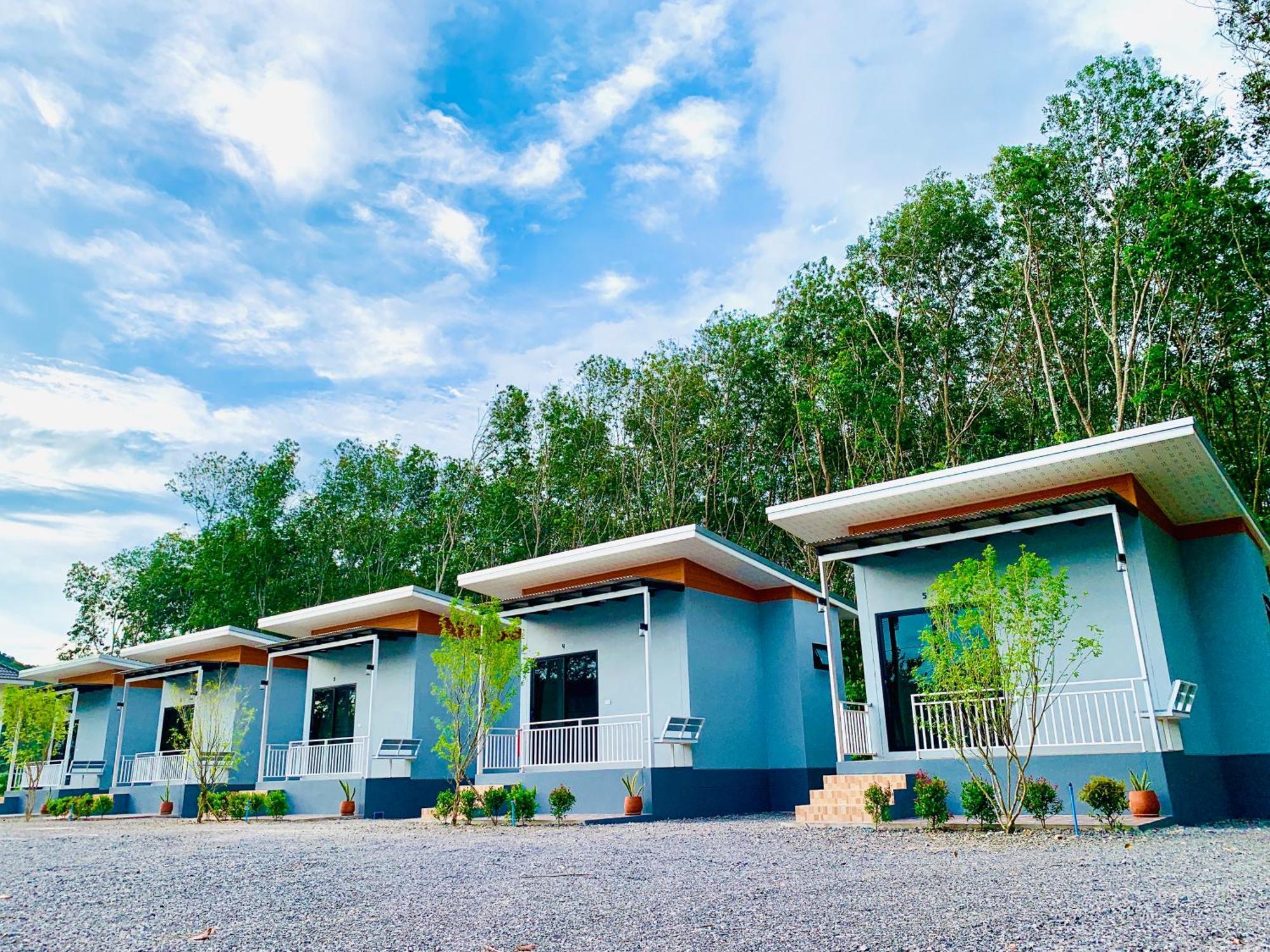 Suanvadee Resort สวนวดี รีสอร์ท Don Sak Exterior foto