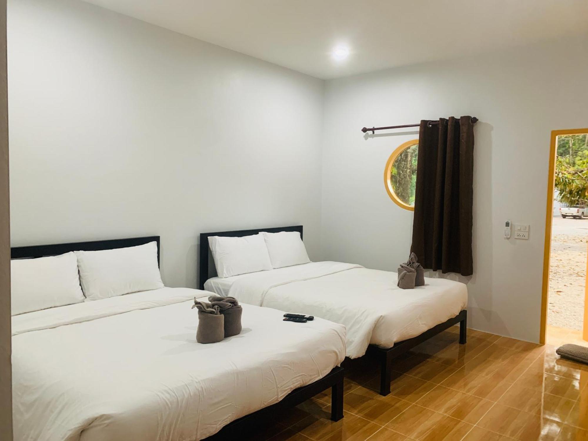 Suanvadee Resort สวนวดี รีสอร์ท Don Sak Exterior foto